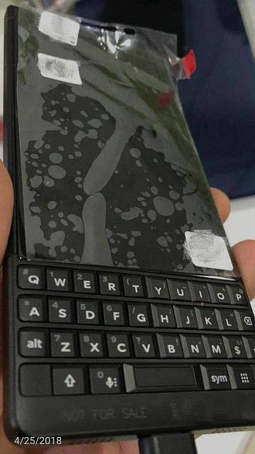 557083