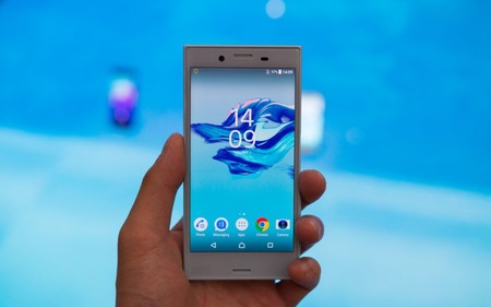 Sony-Xperia-X-Compact-Hands-On-2-840x560