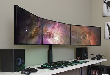 悲報 ワイ 自宅pcをトリプルモニターにした結果逆に使いづらいことがわかる みゃおーん 悲報 ワイ 自宅pcをトリプルモニターにした結果逆に使いづらいことがわかる みゃおーん