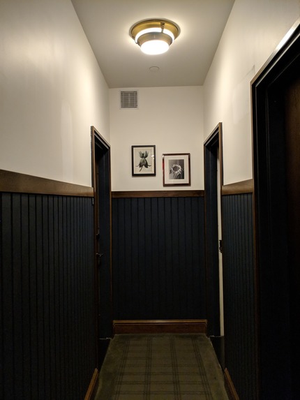 hallway-pixel-2-xl