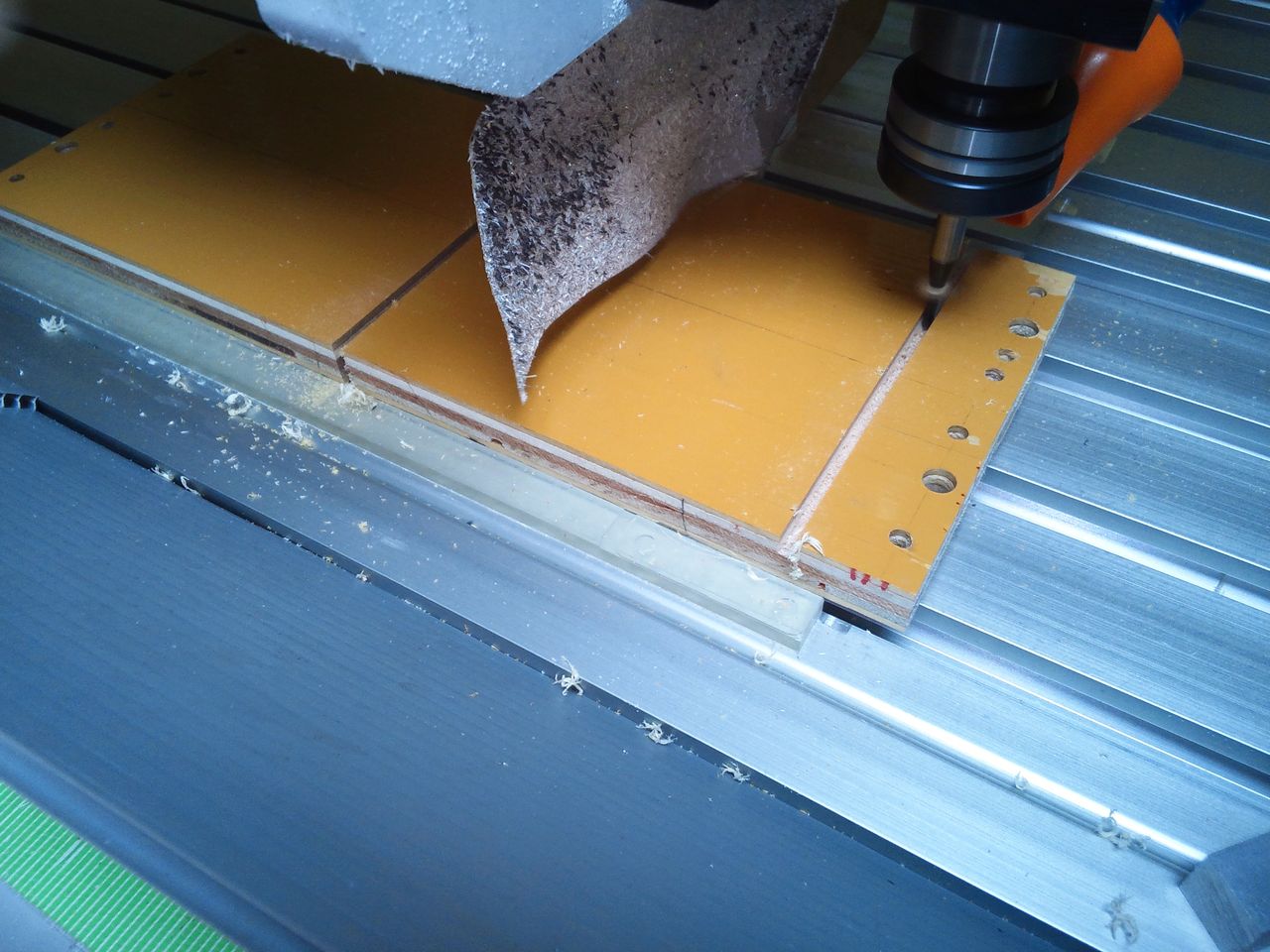 コンパネ１００分の１ミリ単位加工 ひらめき１ ブログ