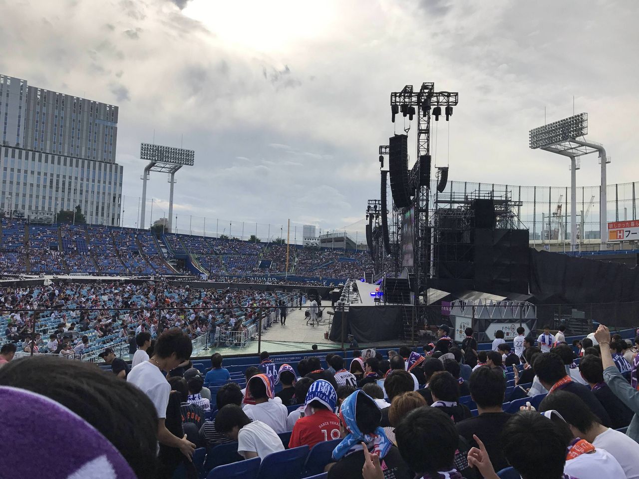 乃木坂46 明治神宮野球場の見切れ席 ステージバック席の見え方 今日の乃木坂 乃木坂46 明治神宮野球場の見切れ席 ステージバック席の見え方 今日の乃木坂