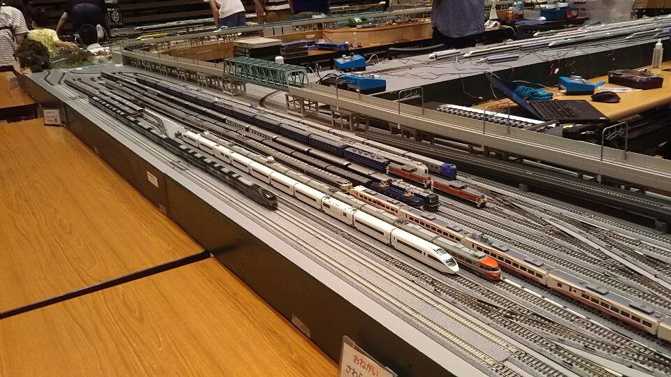 Nゲージレイアウト 複々線レイアウト 新快速223系 JR京都線風 Nゲージ鉄道模型