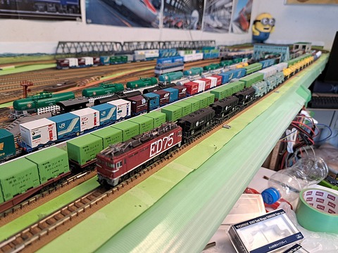 ED75レインボー牽引タンク車混成21両編成上り : 鉄道模型おもちゃ倶楽部