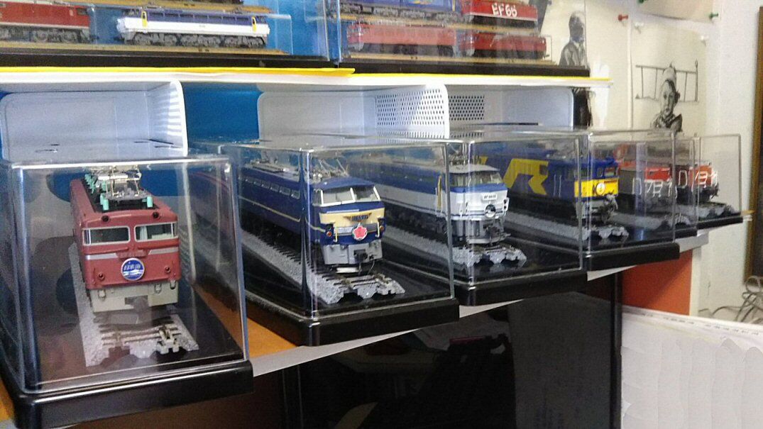 KATOHOゲージ EF81一般色 Amazon | KATO HOゲージ HO EF81 一般色 1-320 鉄道模型 電気