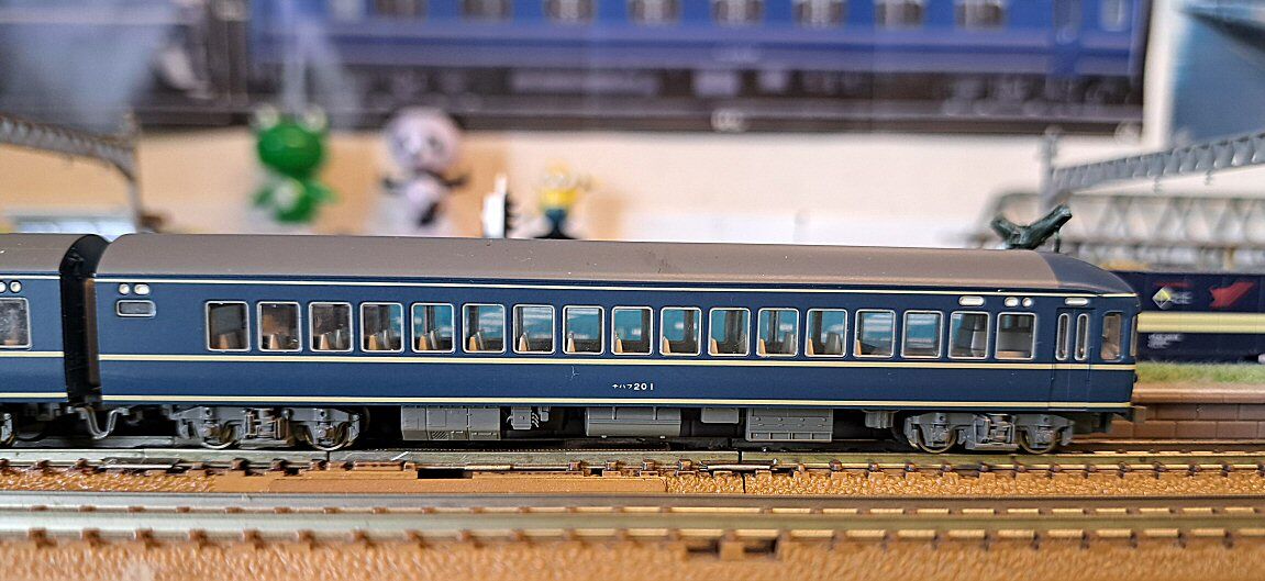 EF58青大将牽引20系寝台客車7編成下り : 鉄道模型おもちゃ倶楽部