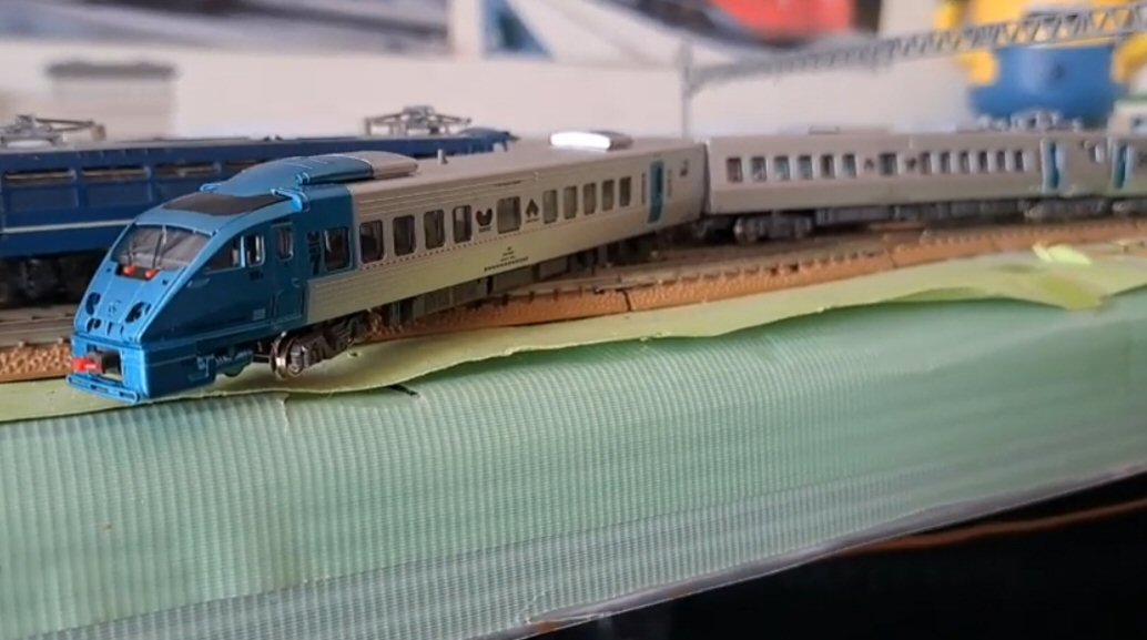 KATO 10 439 883系ソニック脱線から : 鉄道模型おもちゃ倶楽部