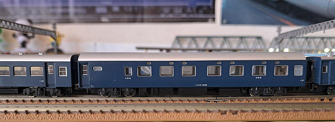 EF81牽引10系軽量客車8両編成の続きから : 鉄道模型おもちゃ倶楽部