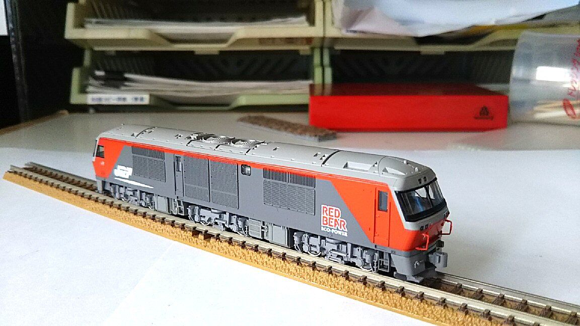 DF200ディーゼル機関車レッドベアから3 : 鉄道模型おもちゃ倶楽部