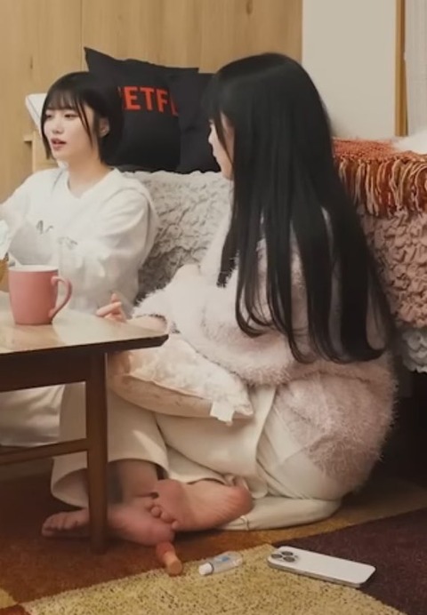 池田瑛紗 足裏・足指フェチ画像！生々しい足がたまらない！