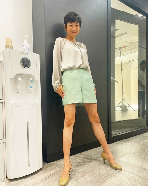 菊川怜 太もも画像！美脚がたまらない！