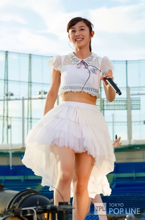 斎藤ちはる 太もも画像！美脚がたまらない！