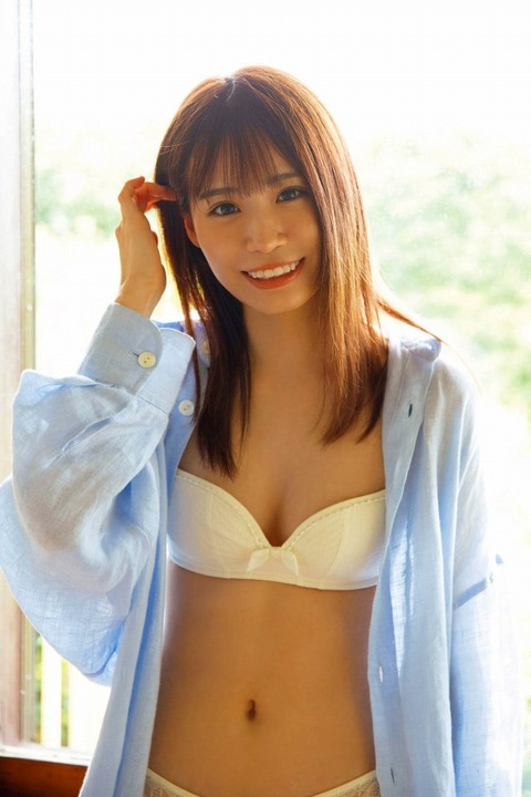 未歩なな未歩なな 水着グラビア画像！かわいさと抜群スタイルがたまらない！