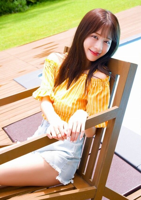 沖田愛加 太もも画像！美脚がたまらない！