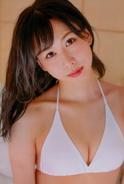 大家志津香 ビキニ画像！美ボディがたまらない！