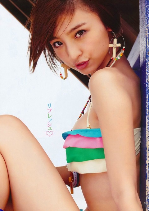篠田麻里子 ビキニ画像！若い頃の抜群スタイルがたまらない！