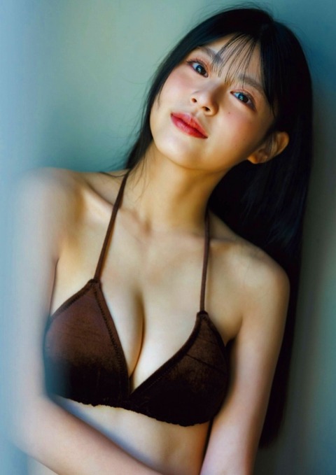 板垣心和 ビキニ画像！かわいさがたまらない！