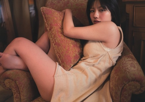 渡邉美穂 足裏・足指の生足画像！裸足がたまらない！