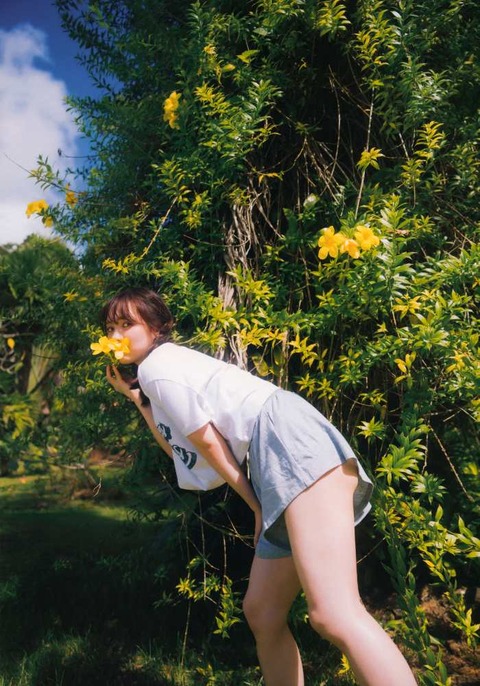 田村真佑 太もも画像！美脚がたまらない！