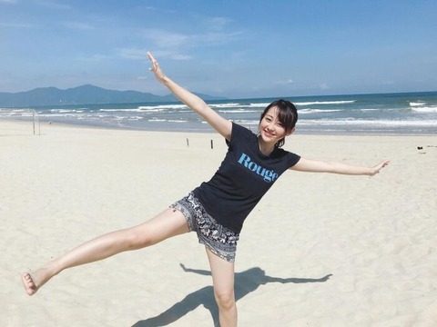 若林有子 太もも画像！美脚がたまらない！