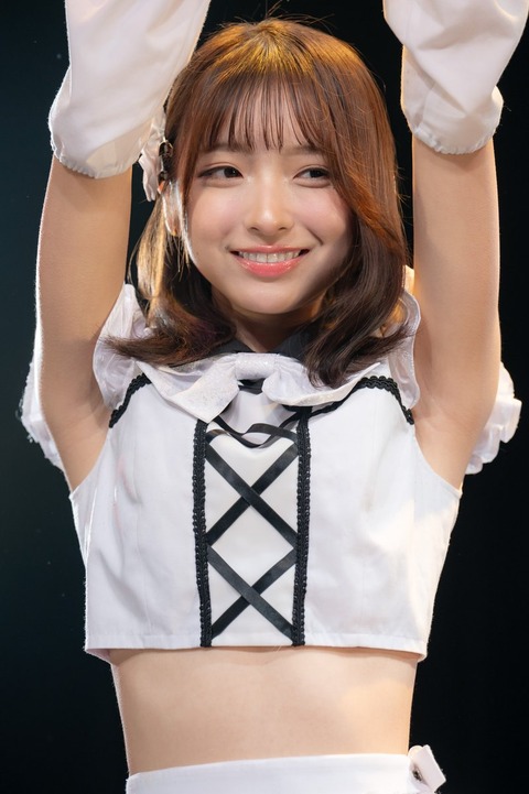 一ノ瀬瑠菜 脇フェチ画像！ワキ皺がたまらない！