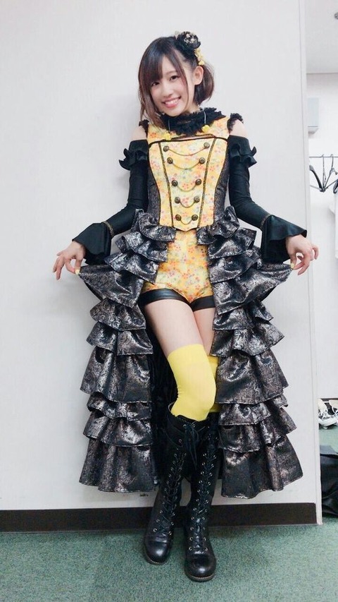 高橋李依 太もも画像！美脚がたまらない！