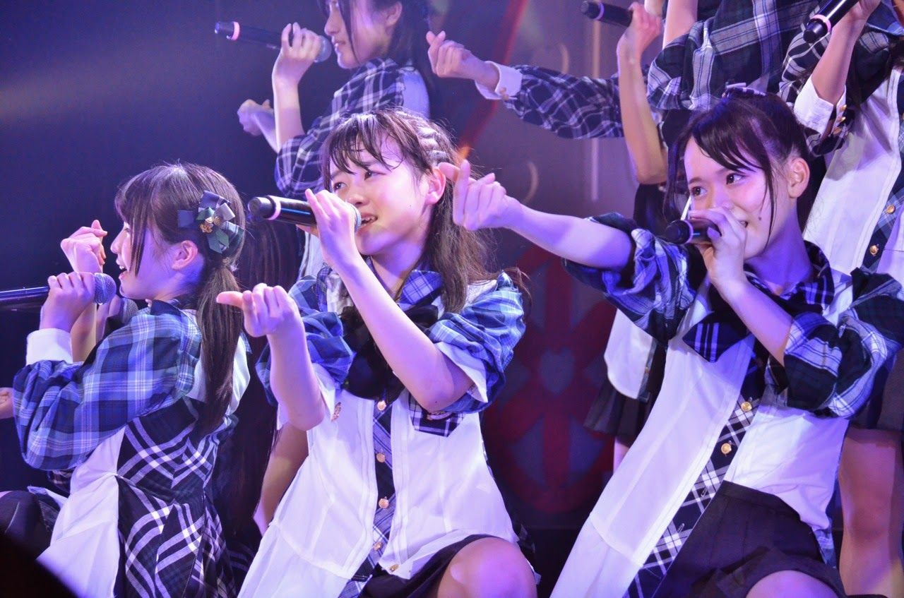 チーム8 新ユニット曲はかっこいいダンスナンバー 結成1周年記念公演で 汚れている真実 初披露 Team8のまとメイト