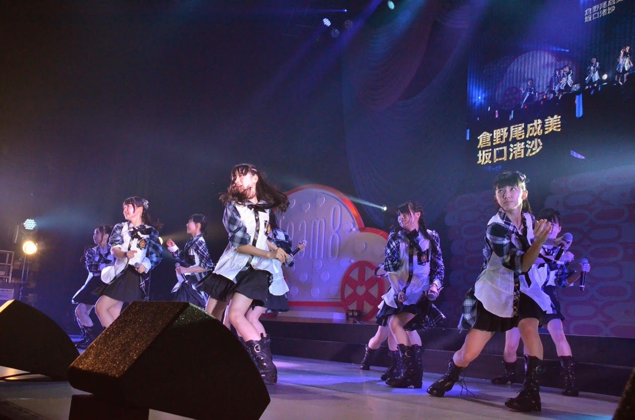 チーム8 新ユニット曲はかっこいいダンスナンバー 結成1周年記念公演で 汚れている真実 初披露 Team8のまとメイト