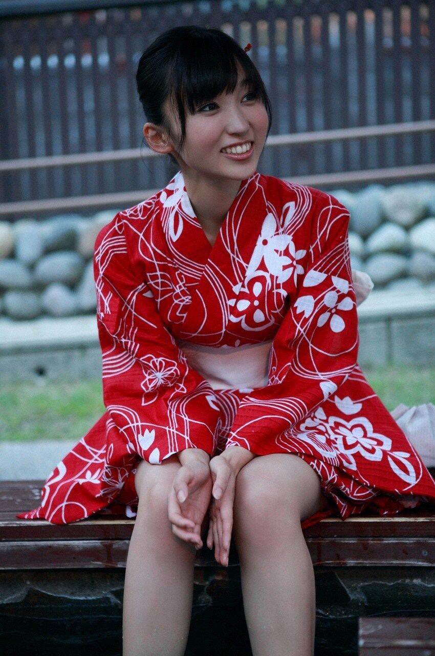 【美ボディ】SSS級美女・吉木りさ グラビア水着画像「46枚」プライベートな表情を魅せる彼女がとっても艶やかグラビア