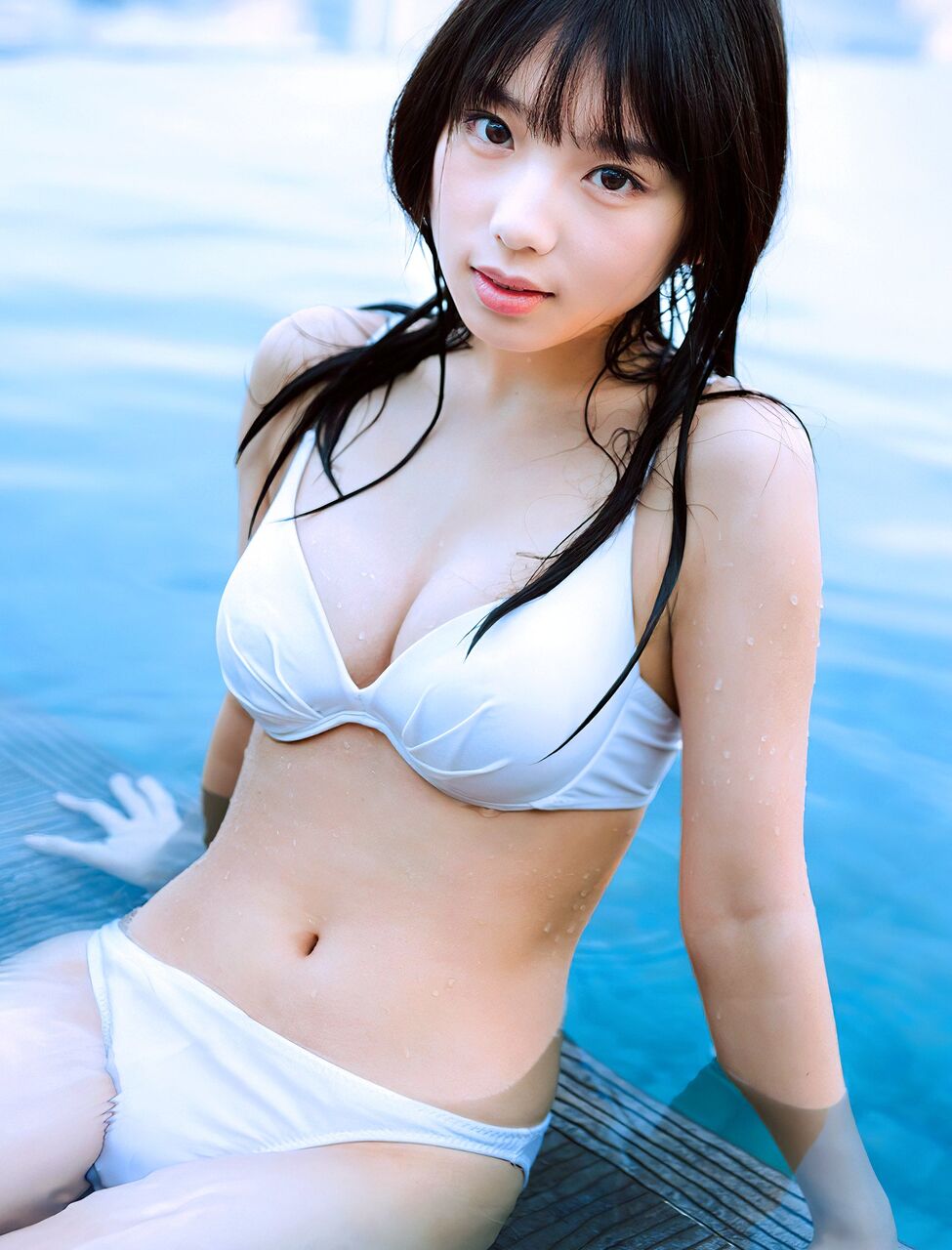 【妖艶】【与田祐希】乃木坂46メンバーの透明感あふれる脇見せセクシーシーン