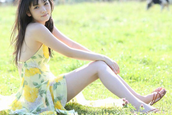 【美ボディ】道重さゆみ 激かわ過ぎるビキニ水着画像
