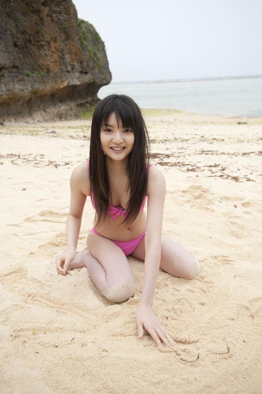 【セクシーボディ】【セクシービキニ水着】元モーニング娘。道重さゆみの可愛い画像