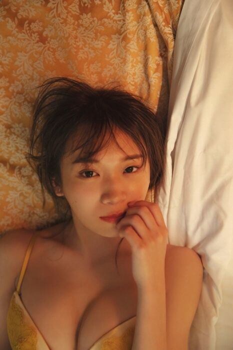 【セクシーボディ】秋元真夏