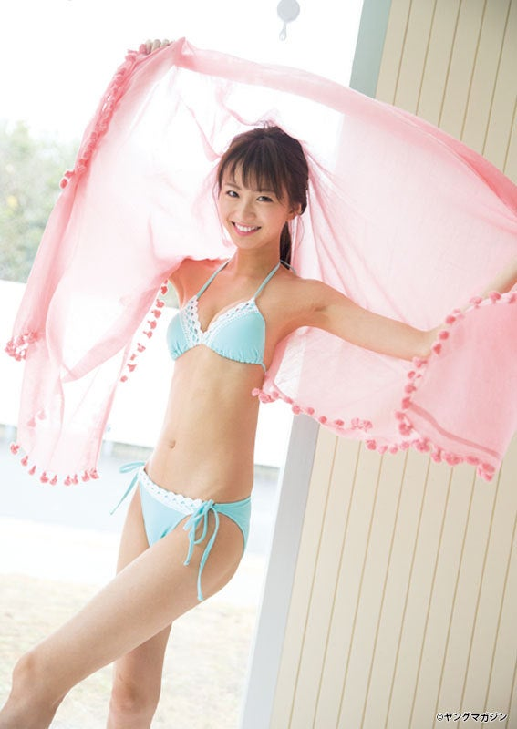 【ゴージャス】岡崎紗絵のビキニ！月9女優、感涙の初表紙グラビア
