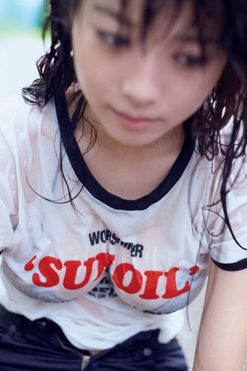 【美少女】【SSS級美女】馬場ふみか濡れシャツがパイの形をあらわにしてエロいwww