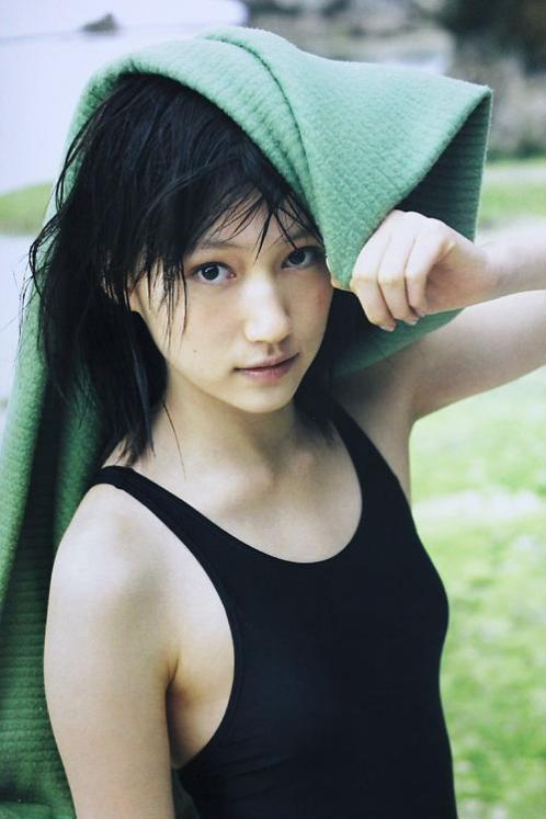 【美女】【美少女】大野いとの水着ショット！愛と青春グラビア
