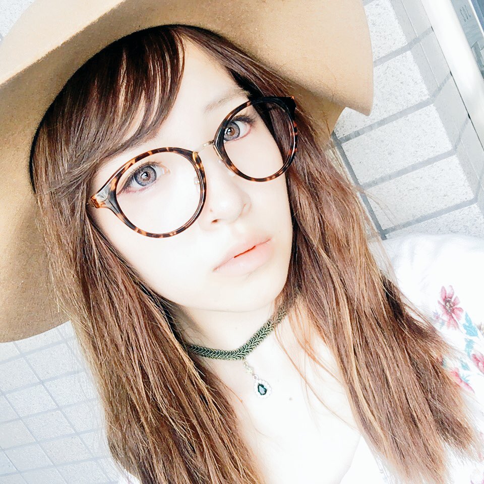 【SEXY】【SSS級美女】メガネが似合うおしゃれ女子！玉川来夢ちゃん画像！