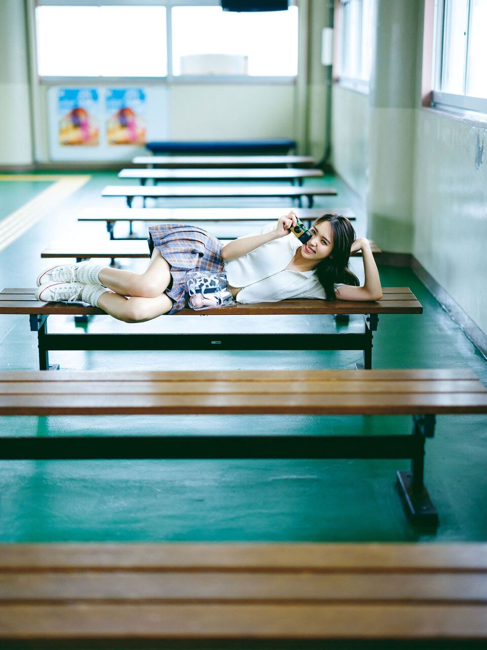 【S級美女】【櫻坂46】「砂浜のマーメイド！」小林由依（22）、ヘルシーな肌が眩しい水着姿公開！丸みとくびれの女神の砂時計ボディスリーサイズ