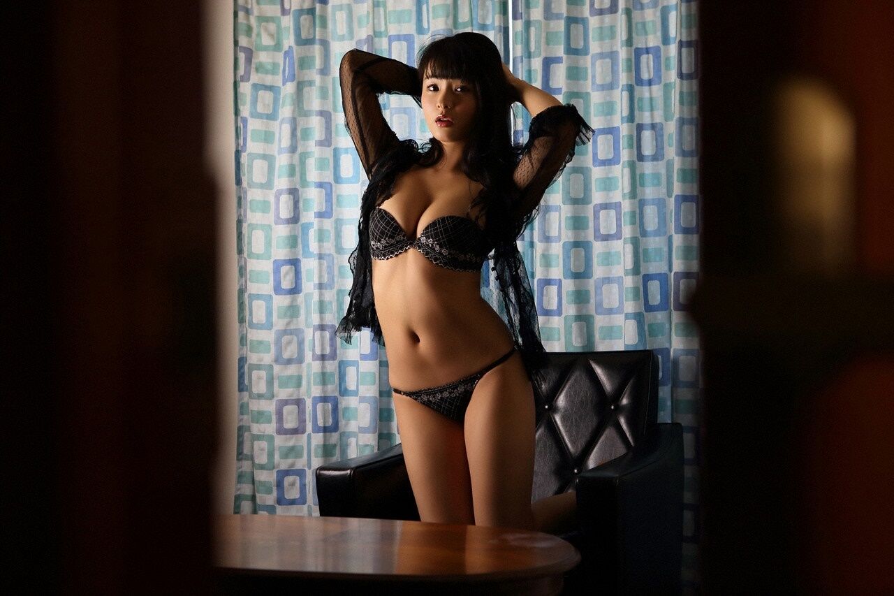 【艶めかしい】星名美津紀グラビア水着画像「34枚」密室×学生×巨乳