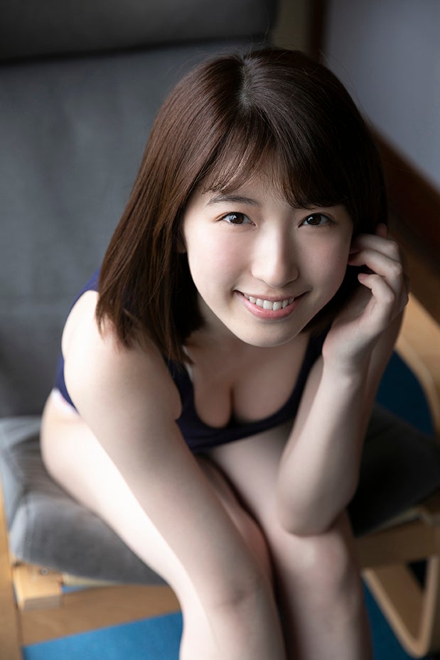【S級美女】日比美思、色白しっとりボディで魅了