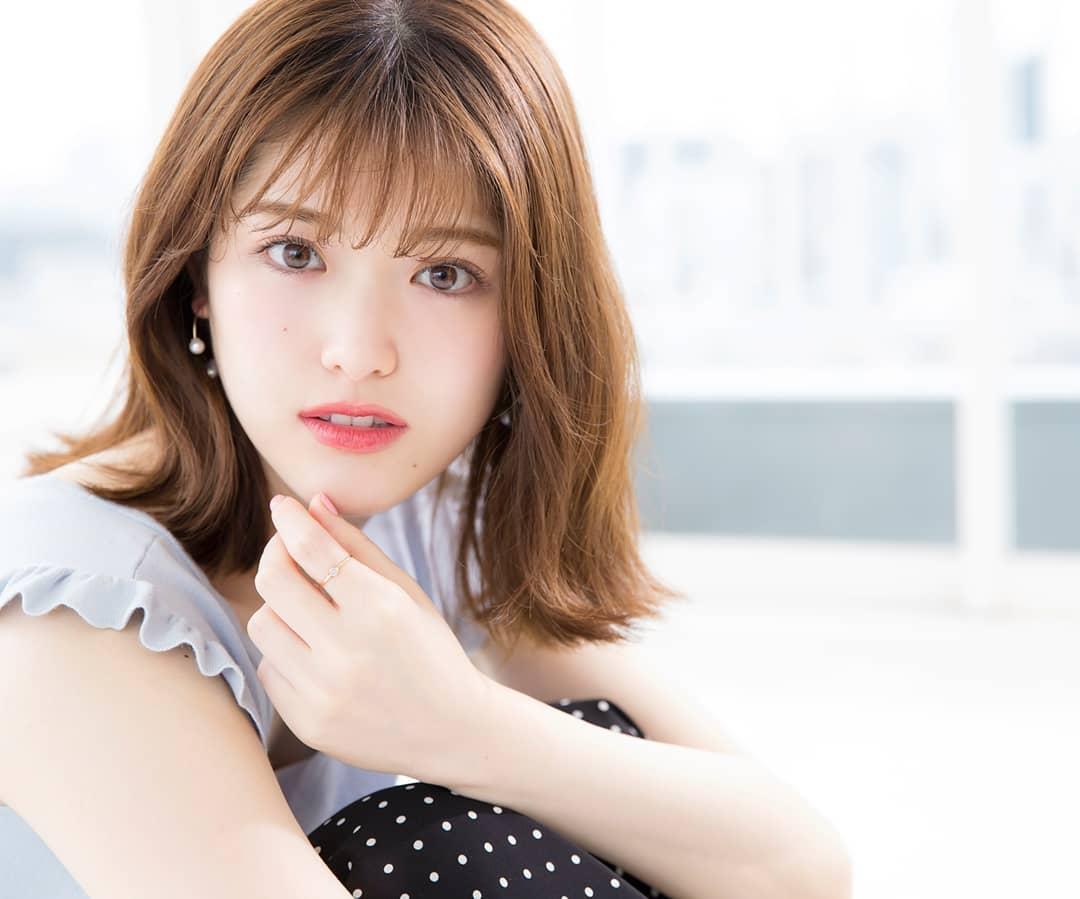 【SEXY】【乃木坂46】松村沙友理（28）水着カット初解禁！水色のビキニで白い肌大胆披露　卒業写真集で下着姿も