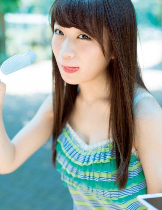 【SEXY】SSS級美女・秋元真夏のビキニ水着ほか画像60枚【人気アイドルの激レアな水着グラビア】