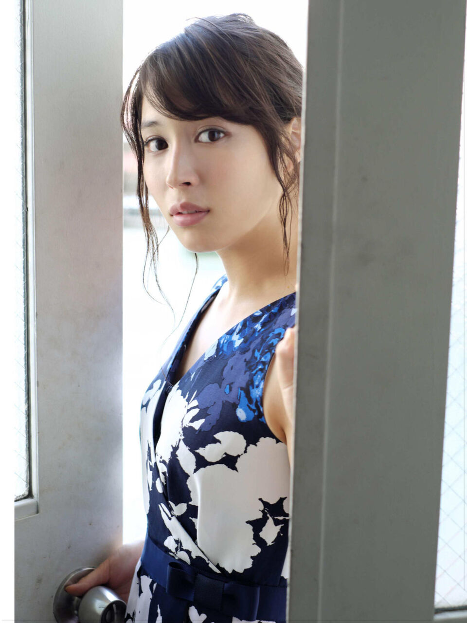 【セクシーボディ】SSS級美女・広瀬アリスのビキニ水着画像ほか40枚【人気女優の激レアな水着グラビア】