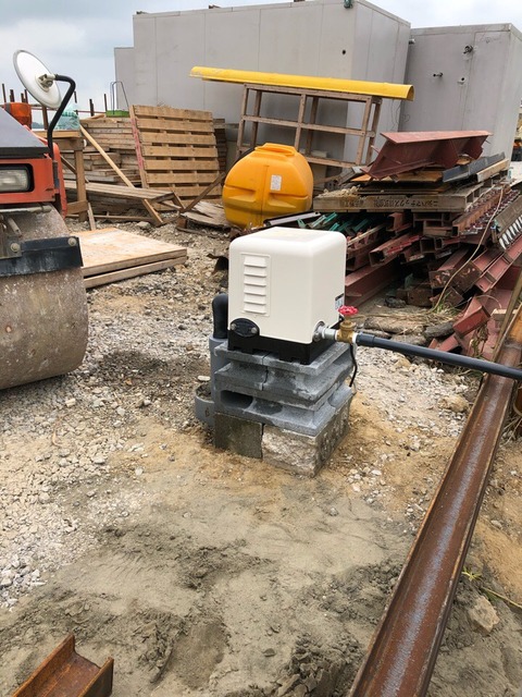 8E544174-DCB2-4A9C-9AE9-CC64971C3FD3