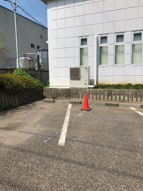 B9A88078-2D6A-49DD-BC1D-281650F48DAB