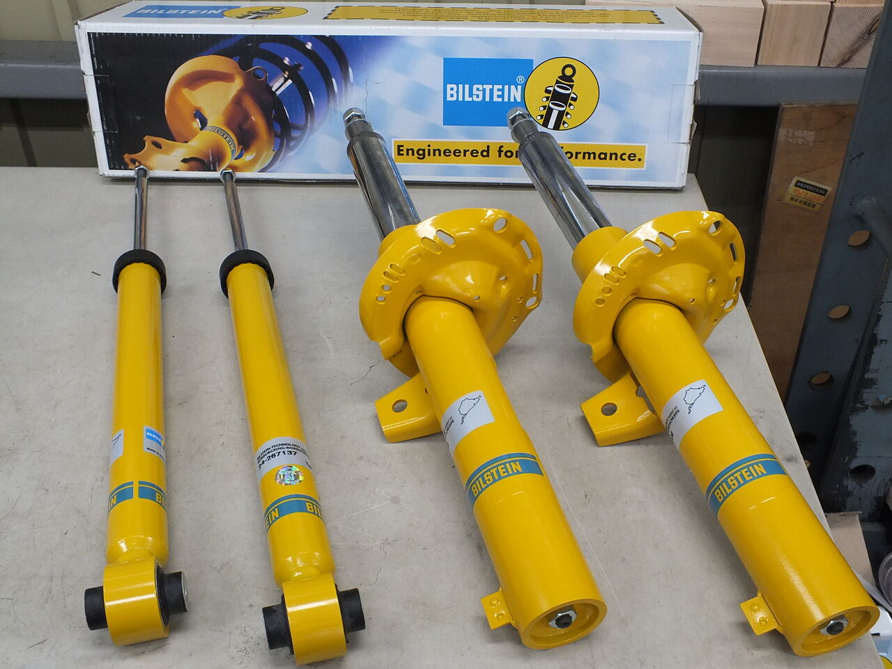 VW GOLF7.5 Alltrack 1.8 TSI 4Motion × Bilstein B6 + 3D4輪