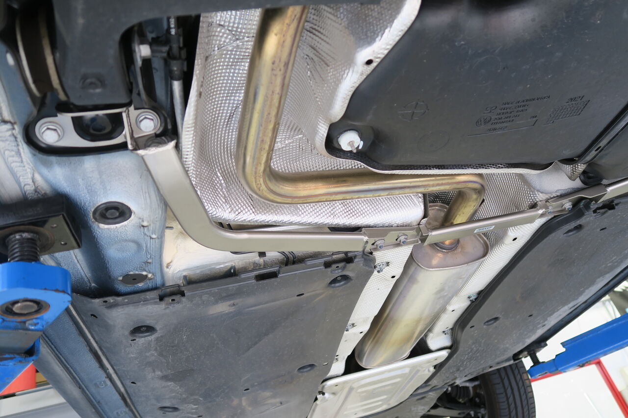 VW POLO(AW) R-Line × iSWEEP Center Floor Power Brace Rear