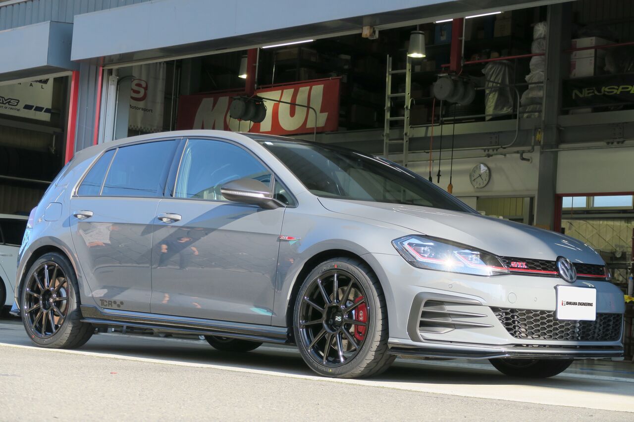 VW GOLF7.5 GTI TCR × NEUSPEED RSe11R ＆ ADVAN NEOVA AD09