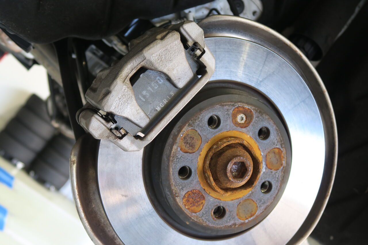 AUDI A4 (B9) Avant 40 TDI Quattro S-line x iSWEEP Brake Pad
