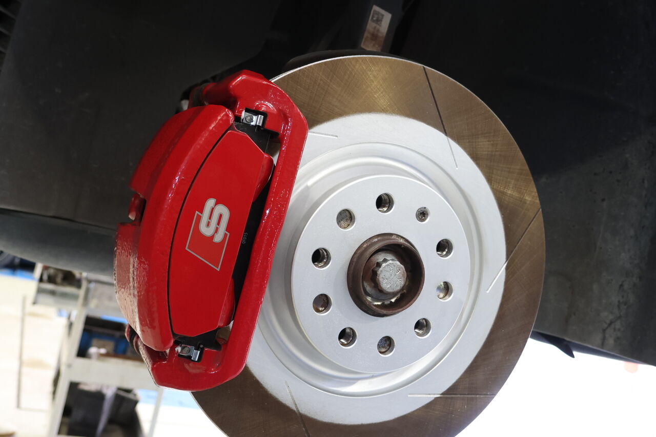 AUDI S3 (8Y) Sportback × iSWEEP Brake Pad IS1500 + DIXCEL FS